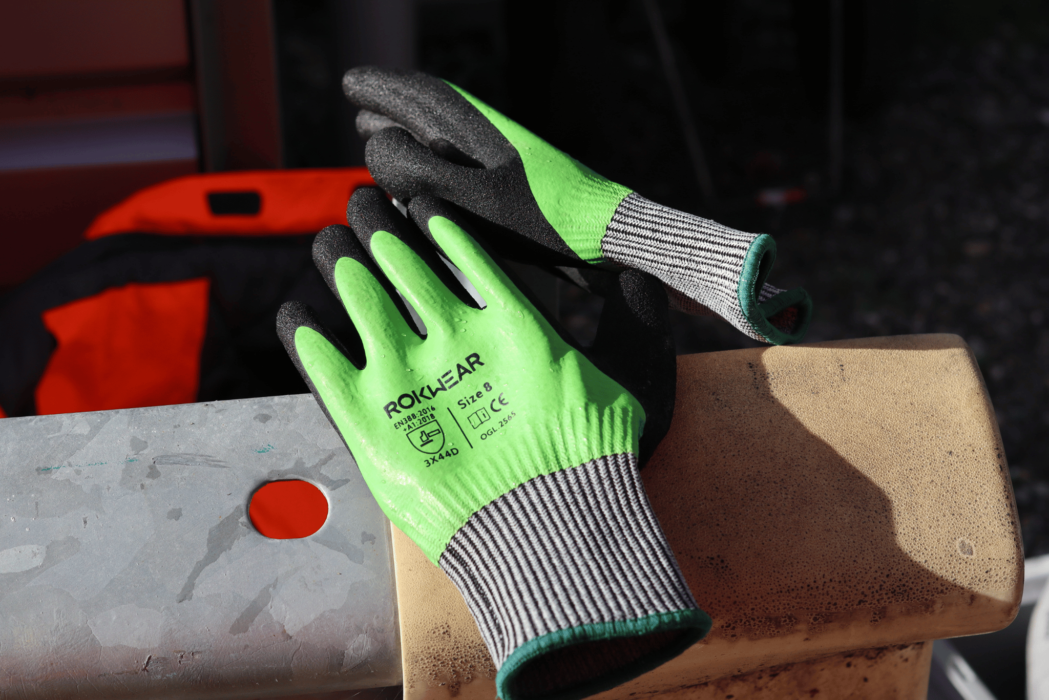 AQUASHIELD+ ENDURANCE GLOVE
